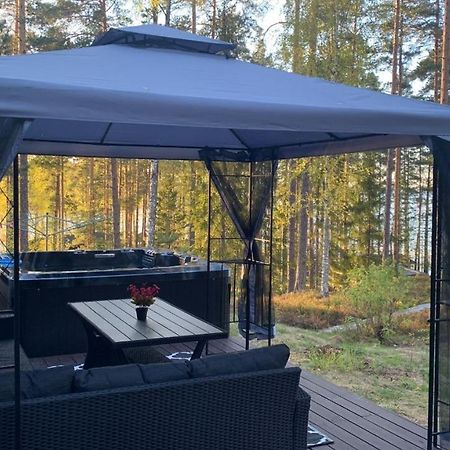 Elegant Villa On The Shore Of Lake Saimaa Lappeenranta Bagian luar foto